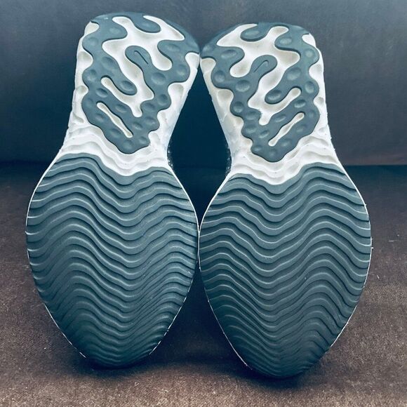 Women’s Nike REACT Phantom Black And White OREO color 9.5 US 41 EUR CJ0280-002 - Picture 8 of 9